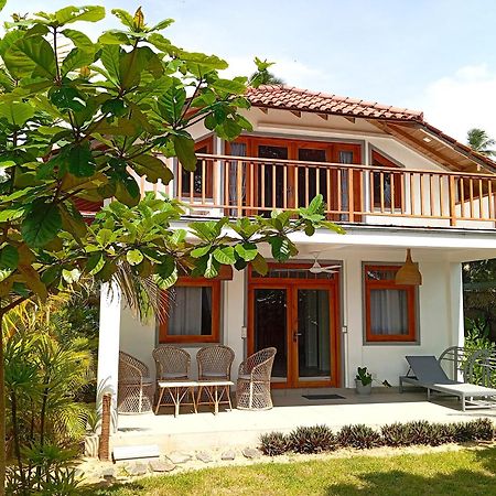 Sleeping Elephant Beach Resort Tangalle Exterior foto