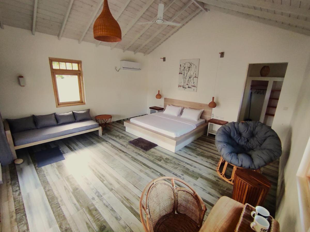 Sleeping Elephant Beach Resort Tangalle Exterior foto