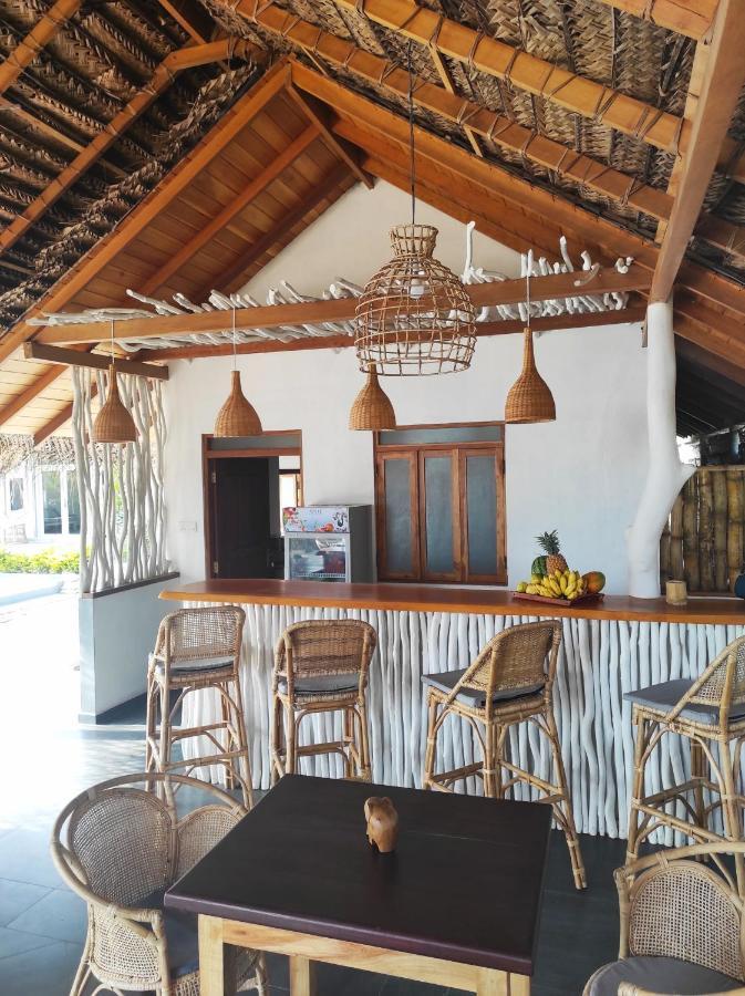 Sleeping Elephant Beach Resort Tangalle Exterior foto