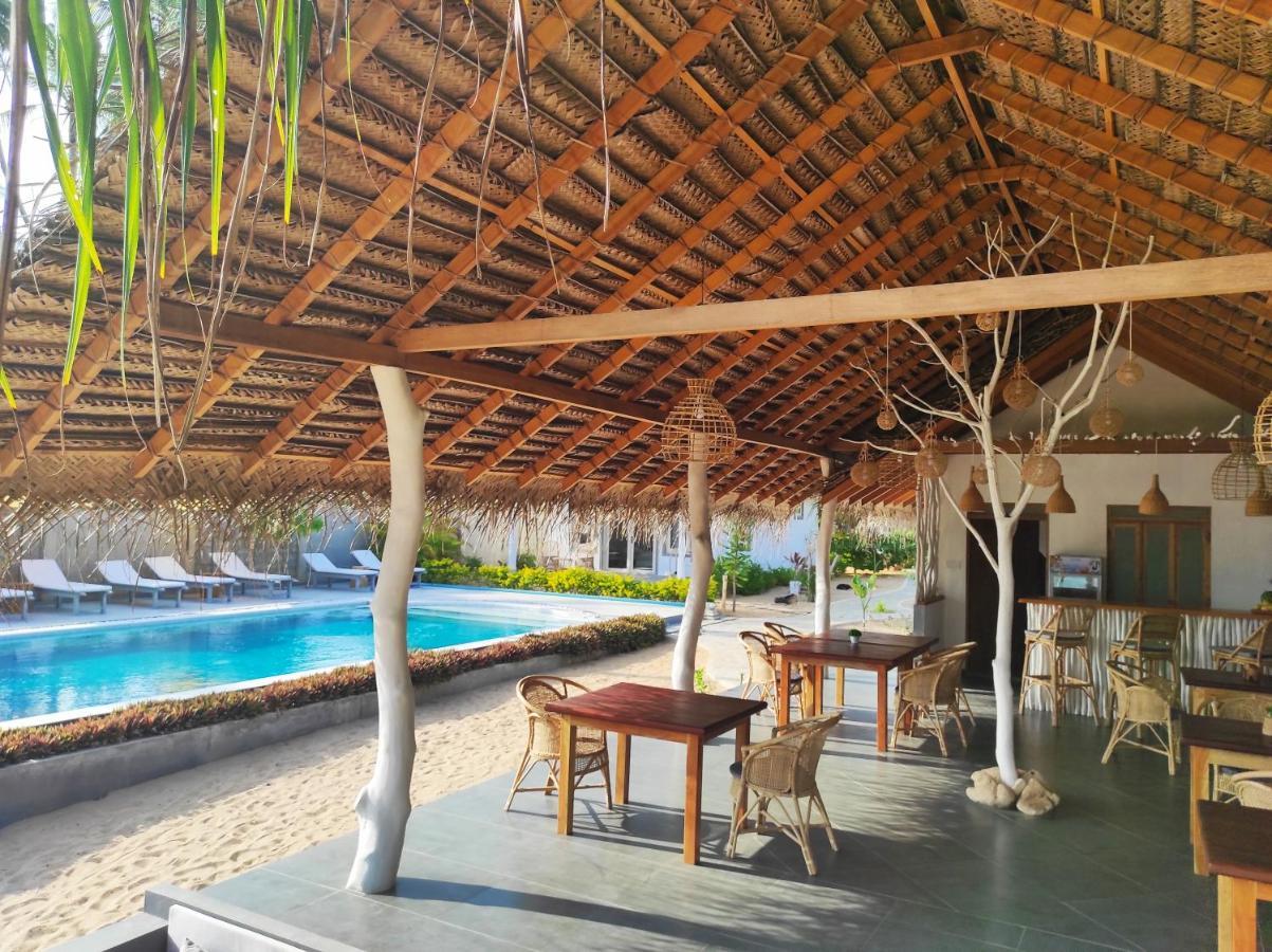 Sleeping Elephant Beach Resort Tangalle Exterior foto