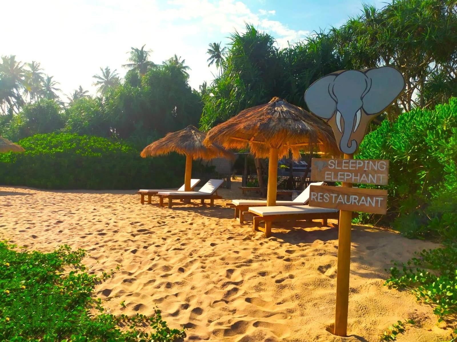 Sleeping Elephant Beach Resort Tangalle Exterior foto