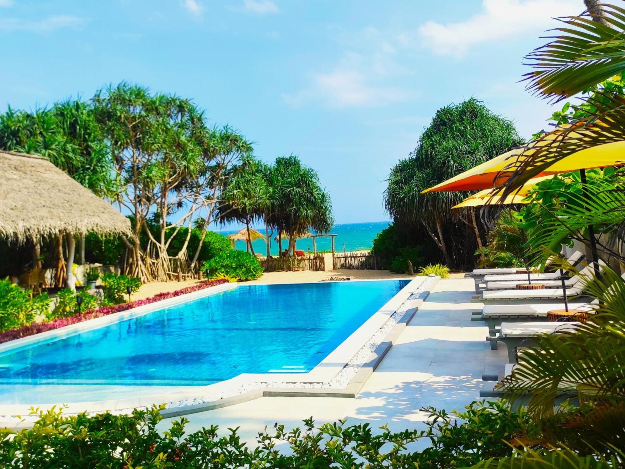 Sleeping Elephant Beach Resort Tangalle Exterior foto